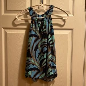 Escapada Living small blue with tan key hole tank blouse